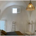 White Stone Flats & * Ostuni