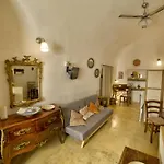 White Stone Flats & Ostuni