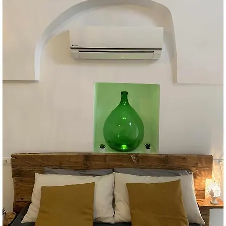 White Stone Flats & 奥斯图尼