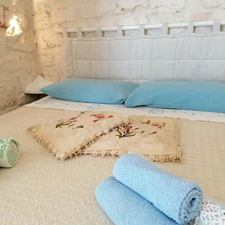 White Stone Flats & Ostuni