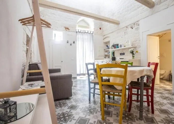 White Stone Flats & Vakantiehuis *