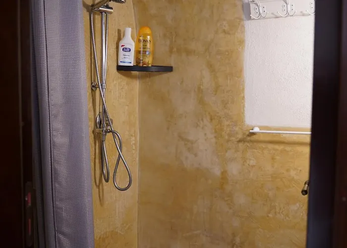 White Stone Flats & *