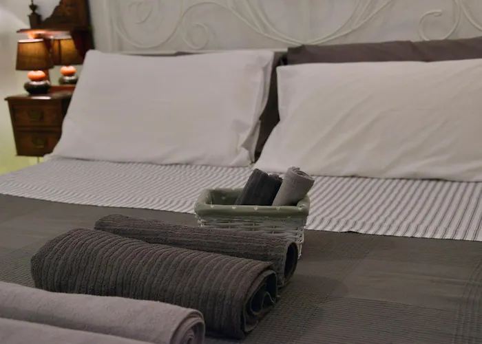 White Stone Flats & *